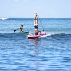 PADDLE GONFLABLE AQUA MARINA CORAL 10.2 RASPBERRY 2023 -FANATIC || Starboard || JOBE Soldes Boutique paddle gonflable aqua marina coral 102 raspberry 2023 4